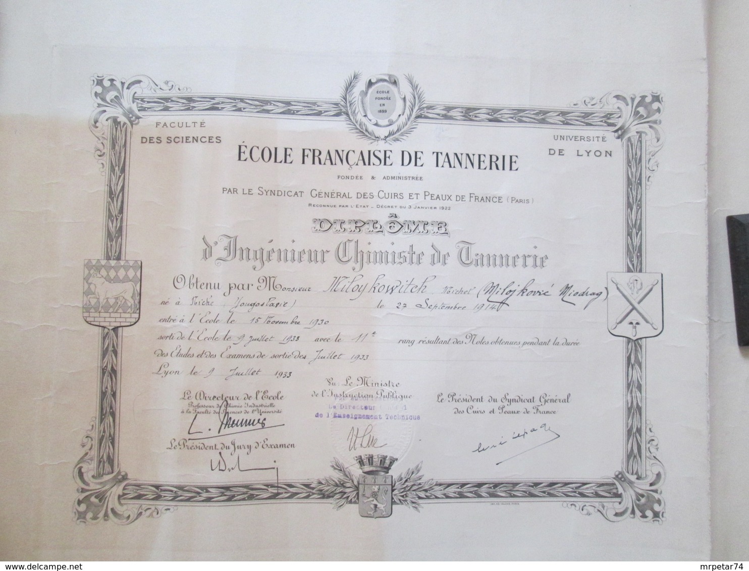 France University Diploma Of Lyon With Rubber Stamp Of Ministry Of Foreign Affairs Of Royal Yugoslavia 1933 - Diploma & School Reports