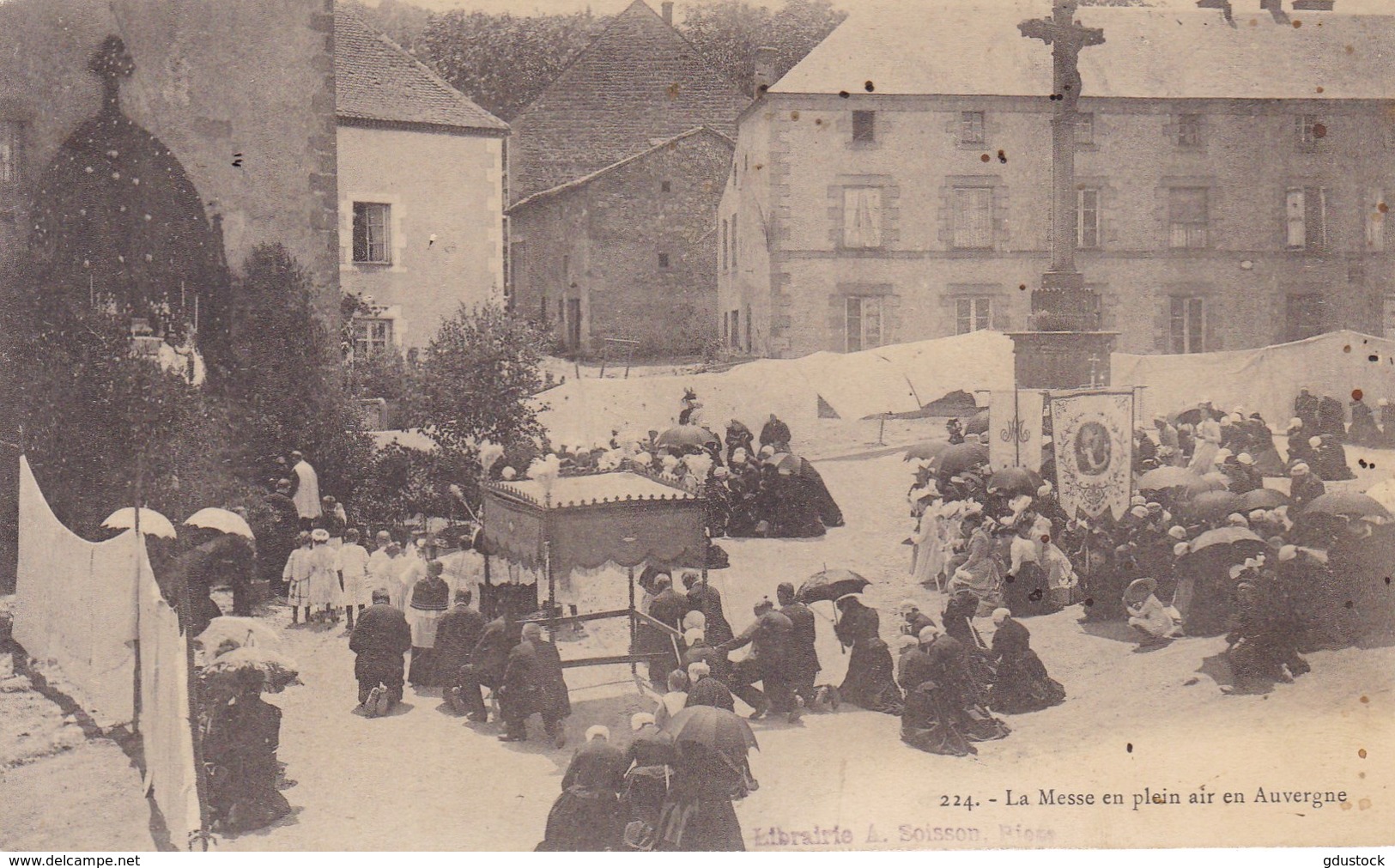 Puy-de-Dôme - La Messe En Plein Air En Auvergne - Maringues