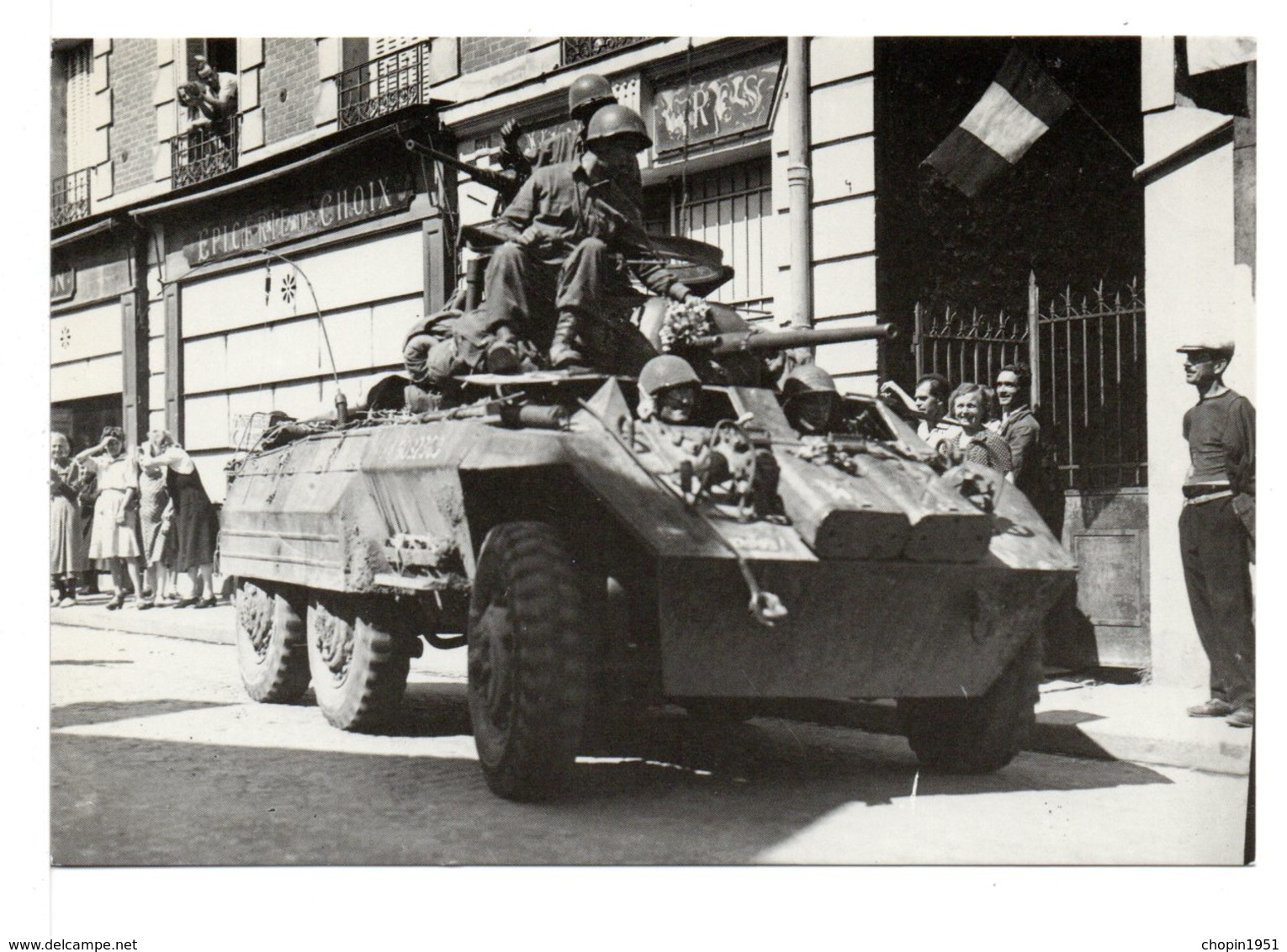 CPM - LIBÉRATION DE THIAIS - 2 Cartes - Guerre 1939-45