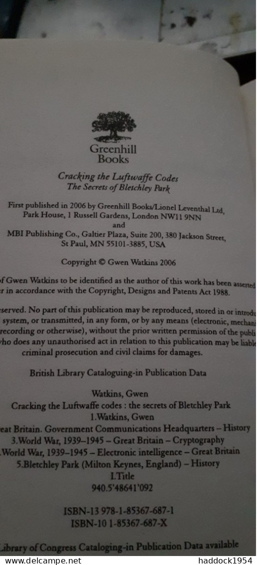 Cracking The Luftwaffe Codes GWEN WATKINS Greenhill Books 2006 - War 1939-45