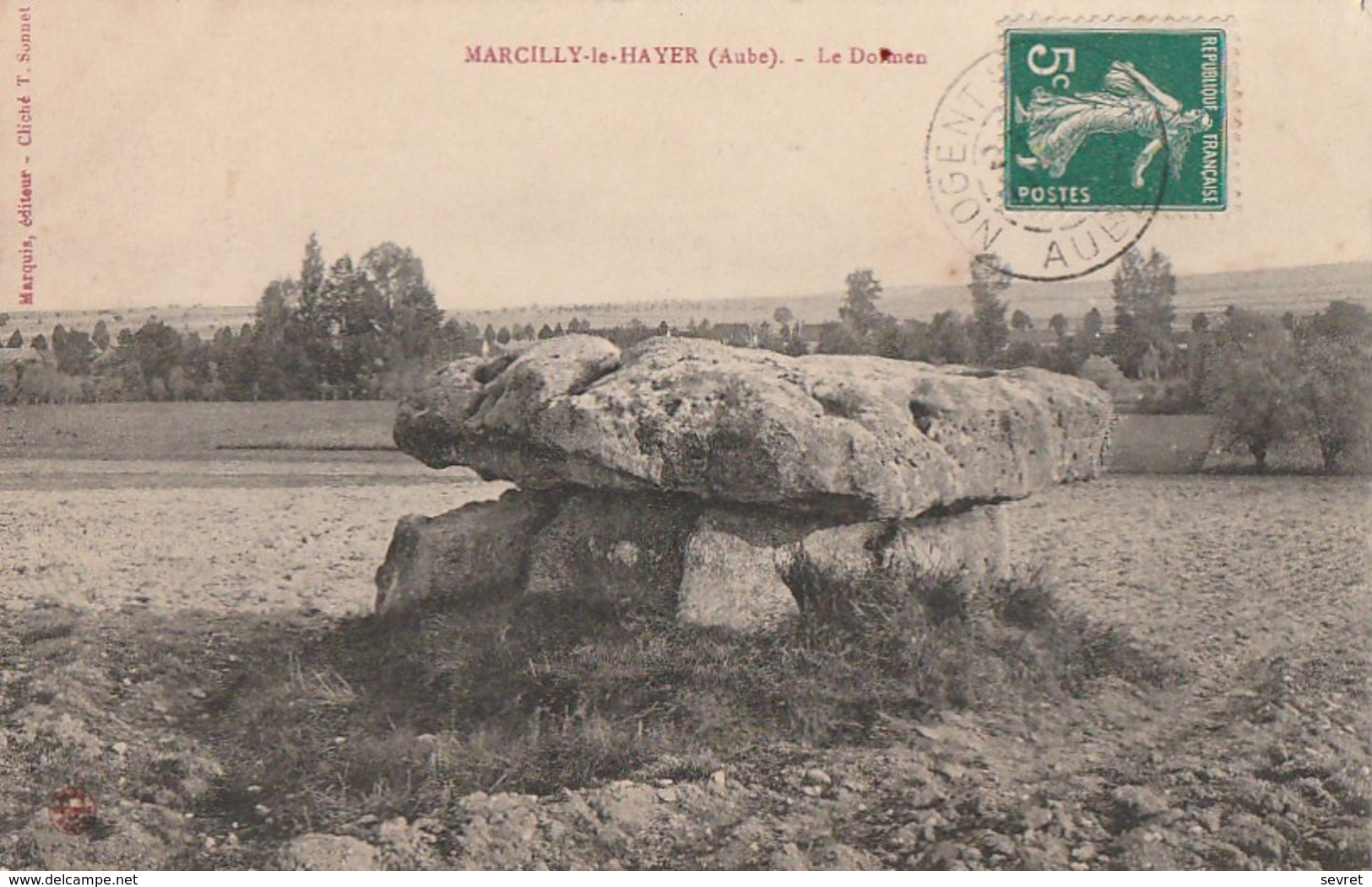 MARCILLY-le-HAYER. - Le Dolmen - Marcilly