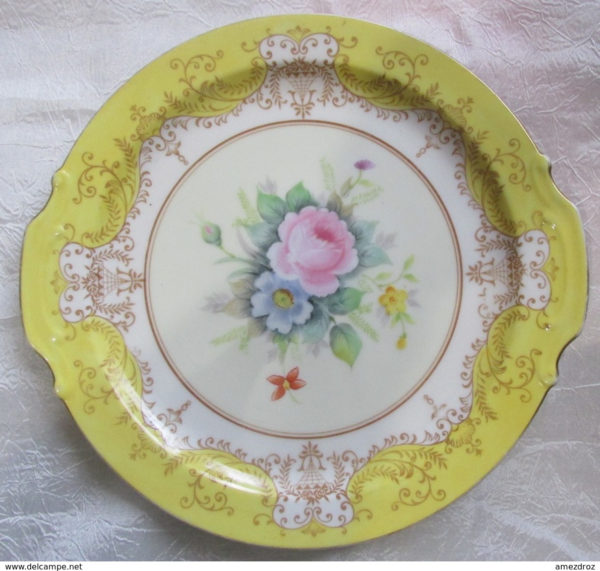 Ancienne Assiette Porcelaine Décor Fleurs Japon 26,5 Cm De Diamètre - Art Asiatique