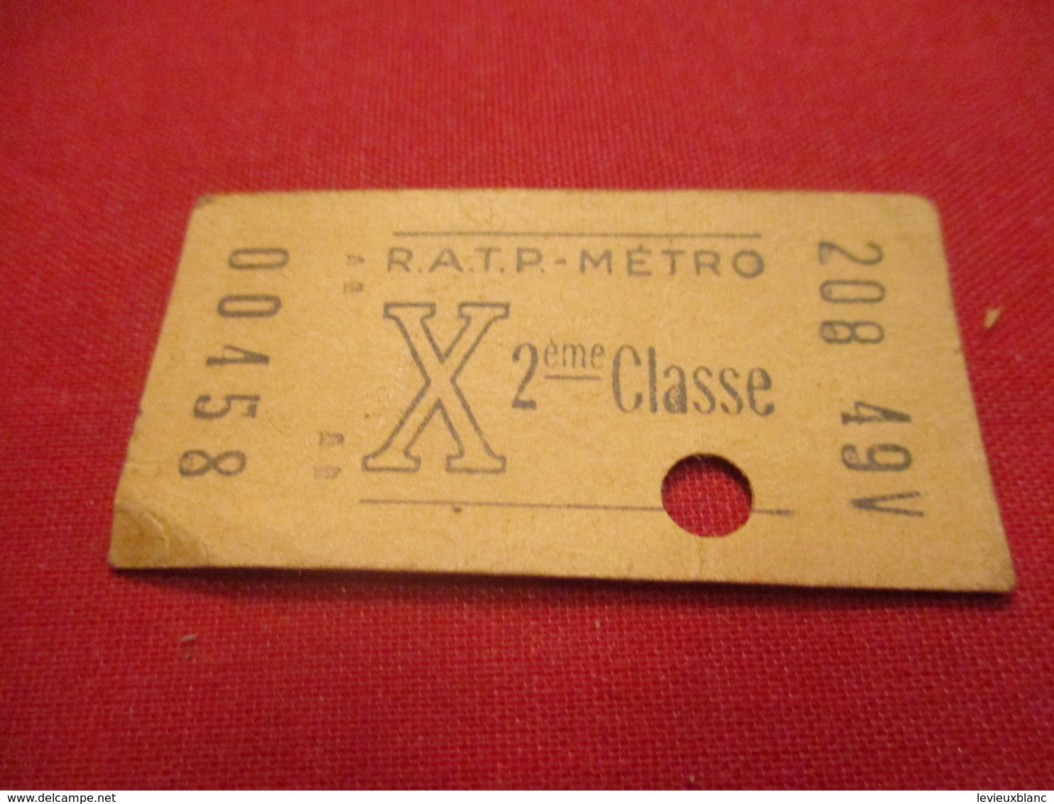 Ticket Ancien Usagé/RATP METRO / X / 2éme Classe/ PARIS/Vers 1945-1965    TCK95 - Europa