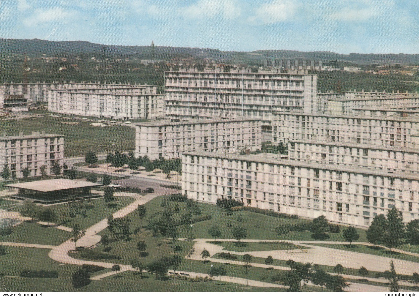 CPSM  (95) SARCELLES LOCHERES Le Parc Central Immeubles Architecture  (R.V)  D 99 - Sarcelles