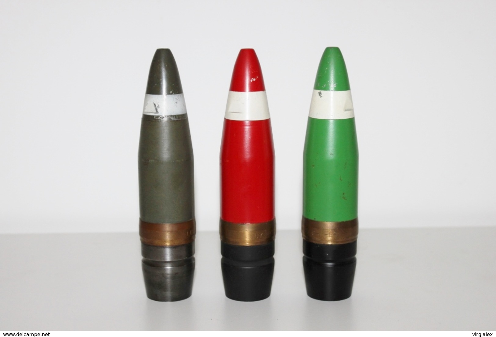 Fusée / Ogive de Munition 40mm INERTE n°2 - Militaria / Arme / Artillerie / Obus / Explosif / Projectile / Militaire