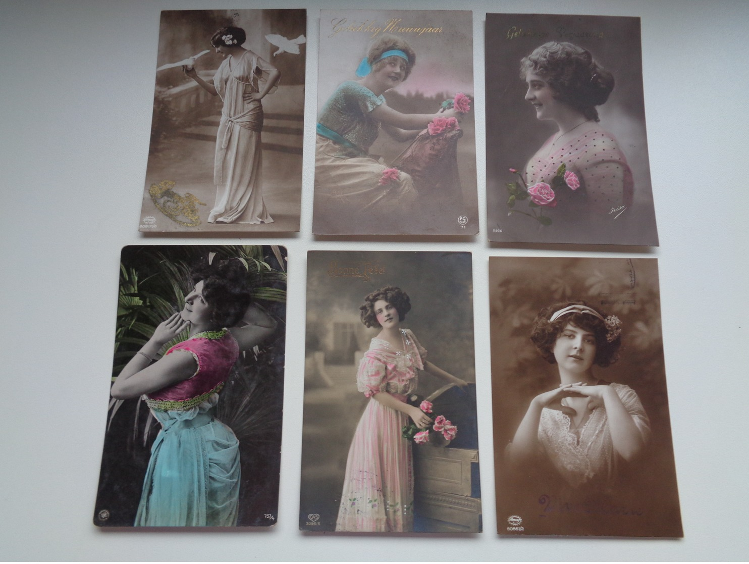 Beau Lot De 60 Cartes Postales De Fantaisie Femmes Femme   Mooi Lot Van 60 Postkaarten Fantasie Vrouwen Vrouw - 60 Scans - 5 - 99 Cartes