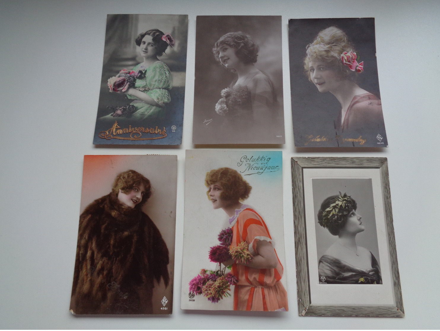 Beau lot de 60 cartes postales de fantaisie femmes femme   Mooi lot van 60 postkaarten fantasie vrouwen vrouw - 60 scans