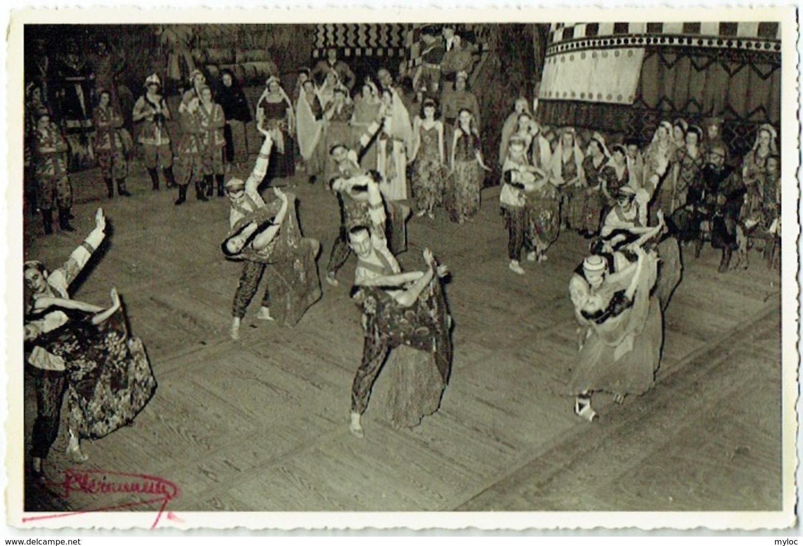 Photo. Ballet. Opéra. Danse. "Igor" Foto Vermeulen, Théatre Royal De La Monnaie. - Métiers