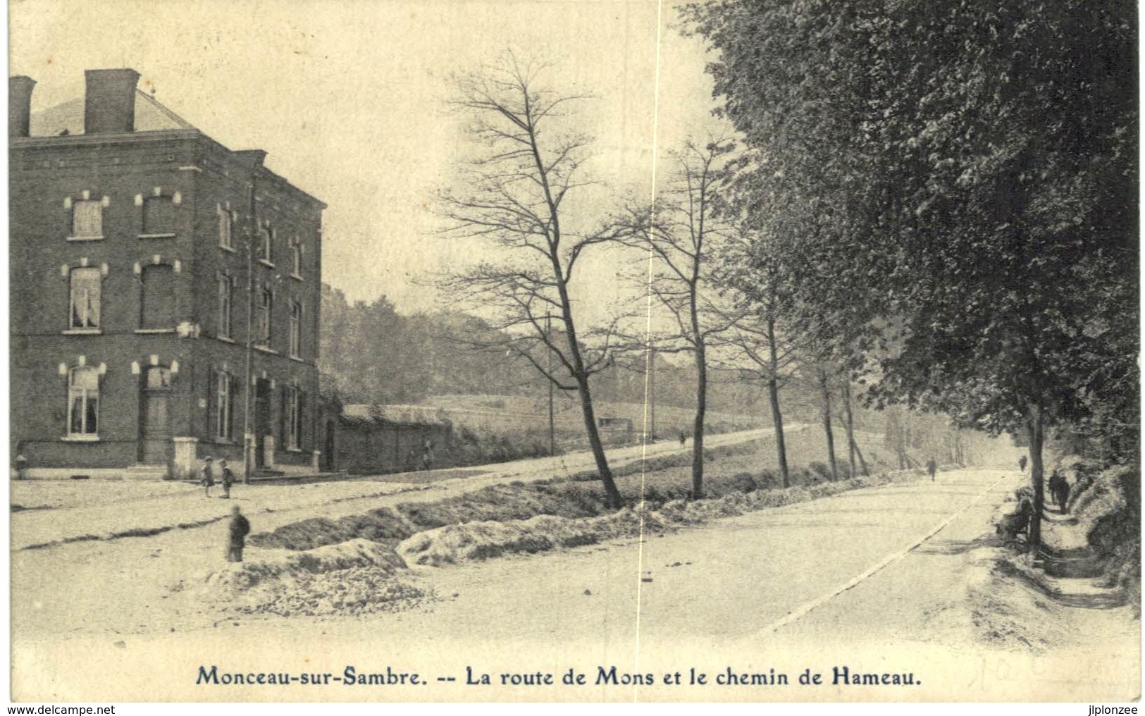 MONCEAU-SUR-SAMBRE    La Route De Mons Et Le Chemin Du Hameau. - Charleroi