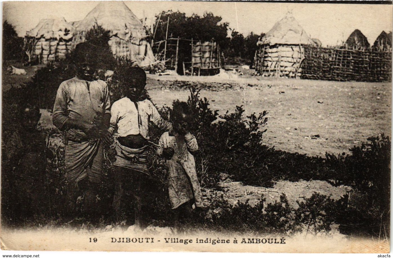 CPA AK Djibouti- Village Indigene A Amboule SOMALIA (831311) - Somalië