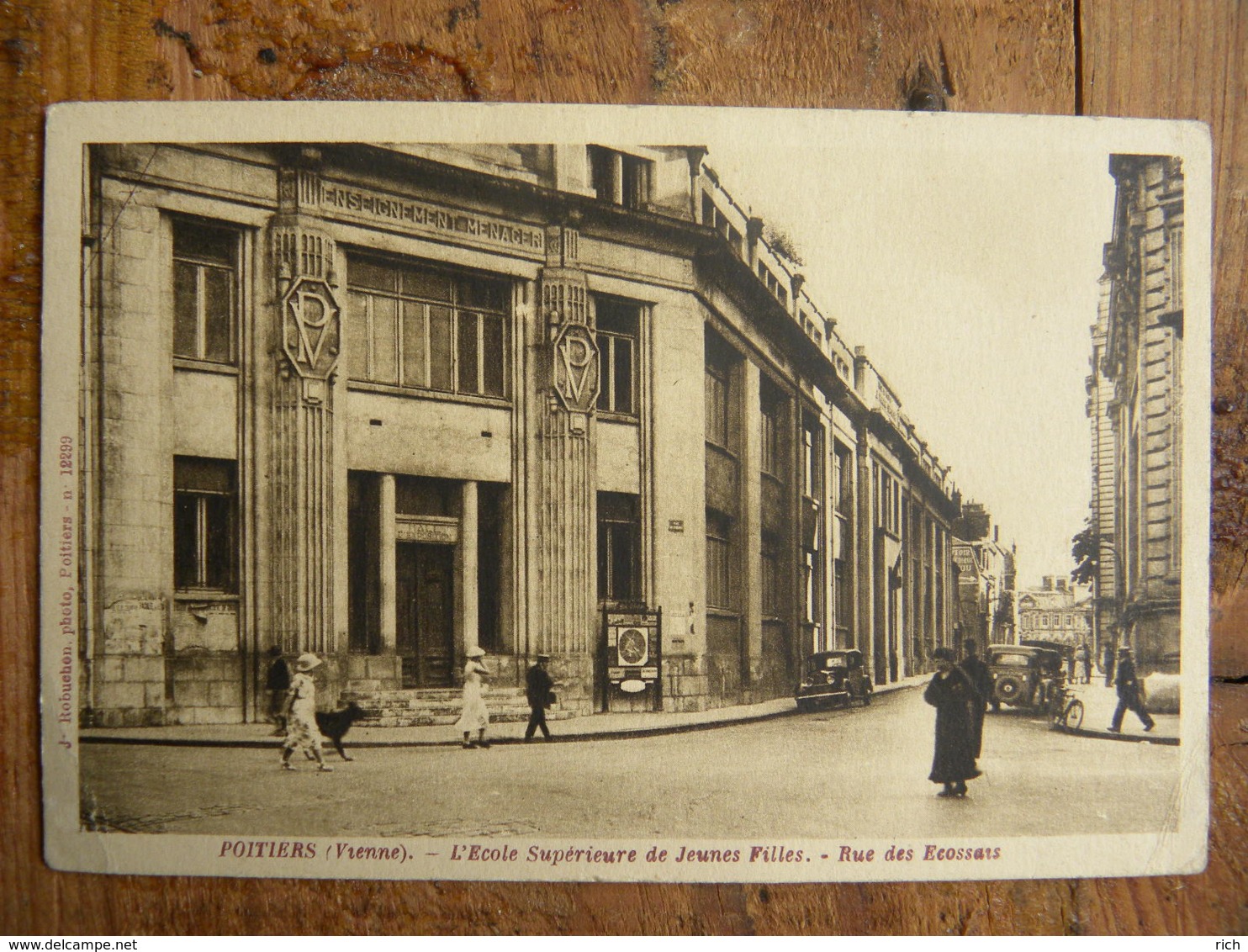 CPA (86) Vienne - POITIERS - L'Ecole Supérieure De Jeunes Filles - Rue Des Ecossais - Poitiers