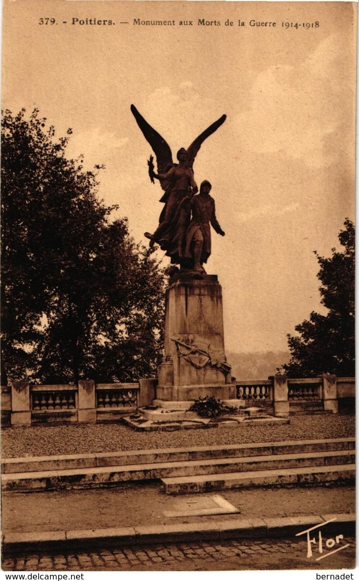 86 .. POITIERS .. MONUMENT AUX MORTS DE LA GUERRE 1914 - 1918 - Poitiers