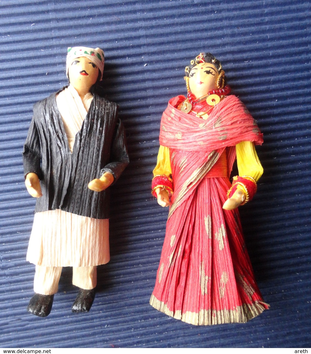 2 Figurines  : Couple De Mariés Du Peuple NEWAR - Népal - Art Asiatique