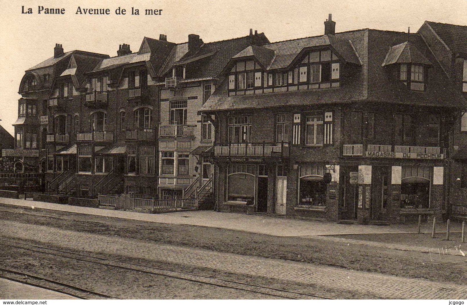 BELGIQUE   LA PANNE  Avenue De La Mer - De Panne