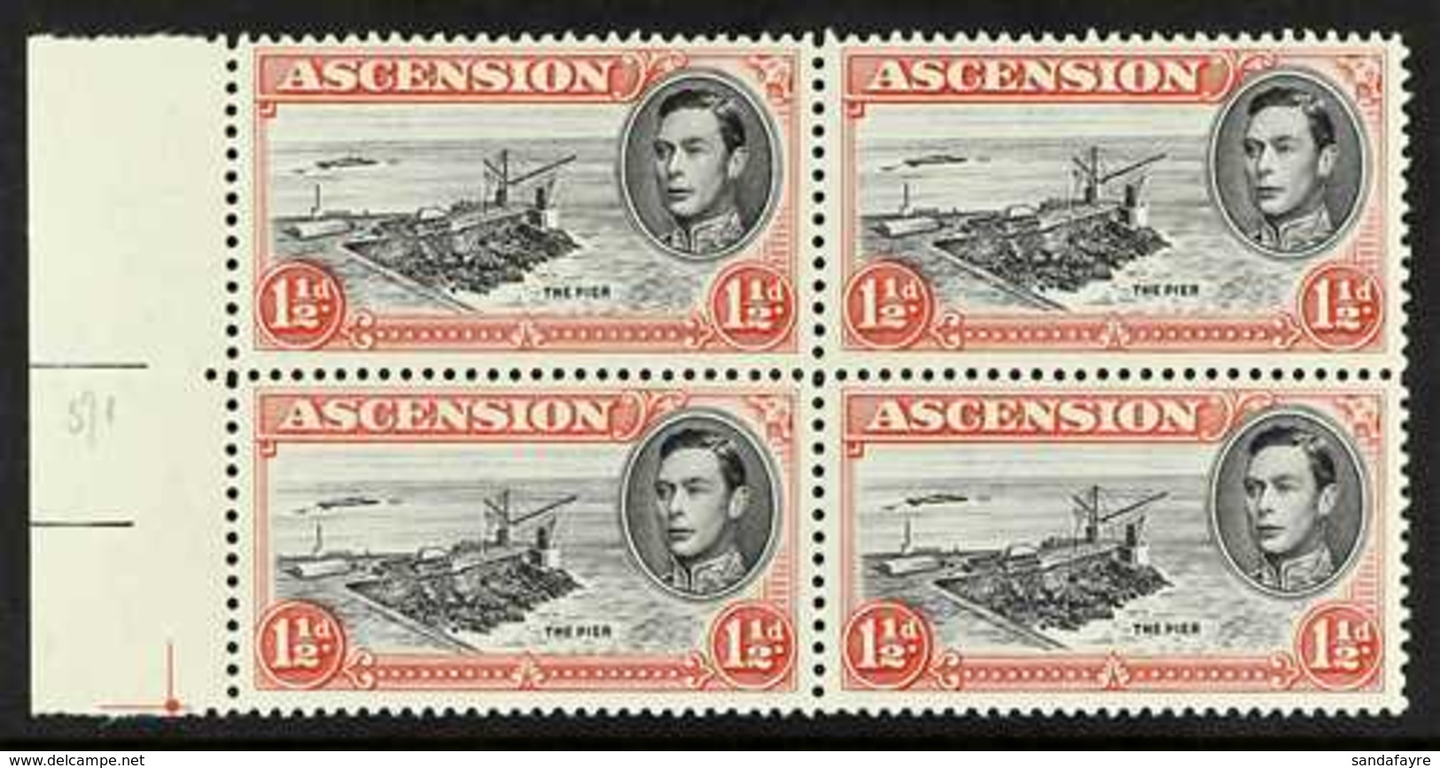 1944 1½d Black And Vermilion Perf. 13, Left Marginal Block Of Four With One Showing DAVIT FLAW, SG 40ba, Fine Never Hing - Ascensión