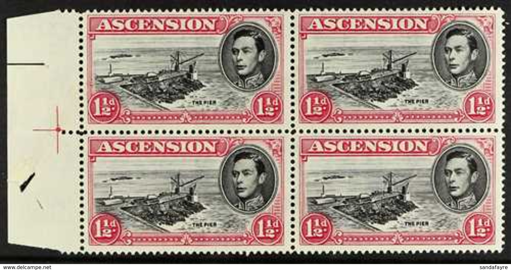 1949 1½d Black And Rose-carmine Perf. 14,  Left Marginal Block Of Four, One Showing DAVIT FLAW, SG 40da, Never Hinged Mi - Ascension (Ile De L')