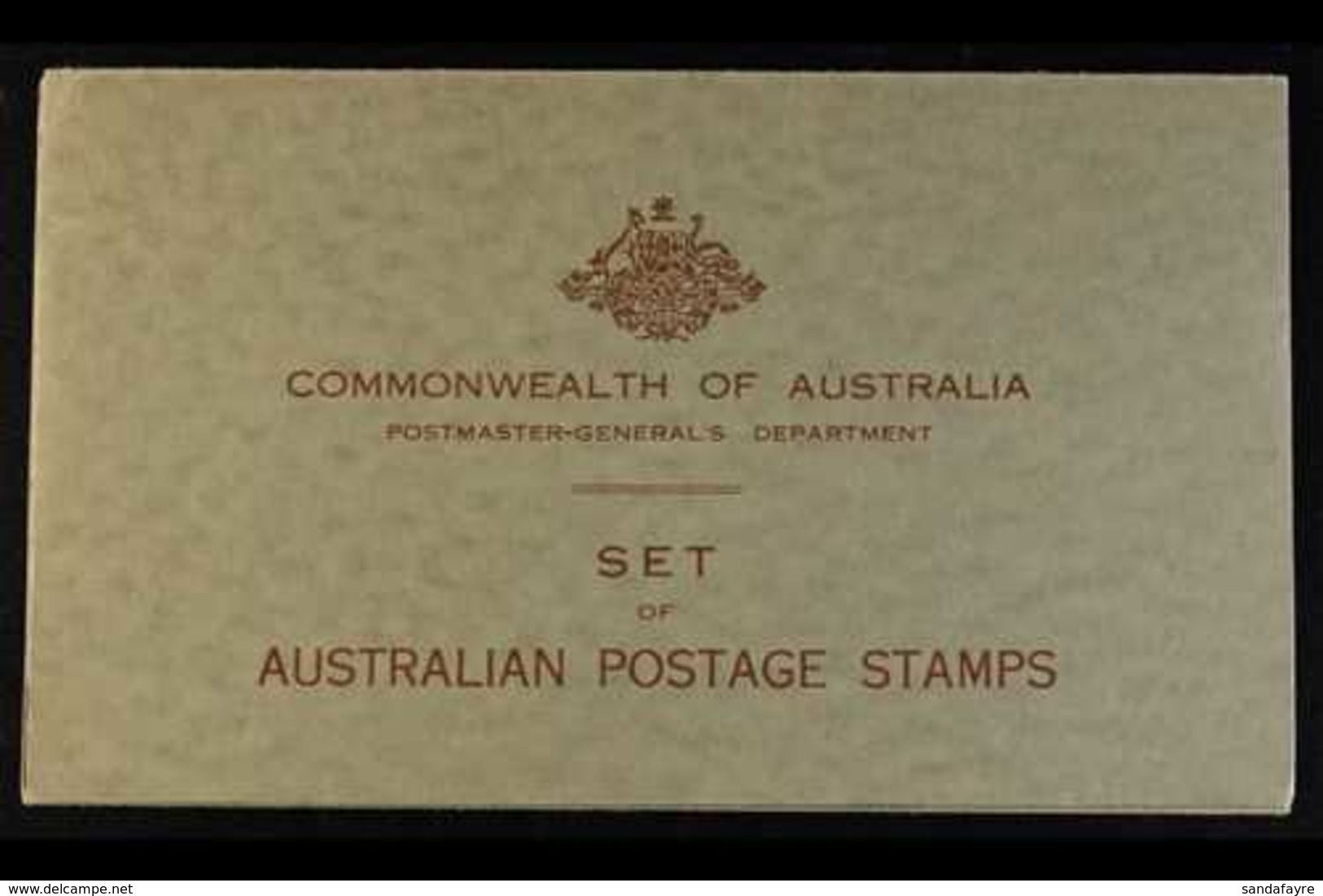 1934 PRESENTATION PACK A Grey Green Folder Inscribed "Commonwealth Of Australia / Postmaster-General's Department / Set  - Autres & Non Classés