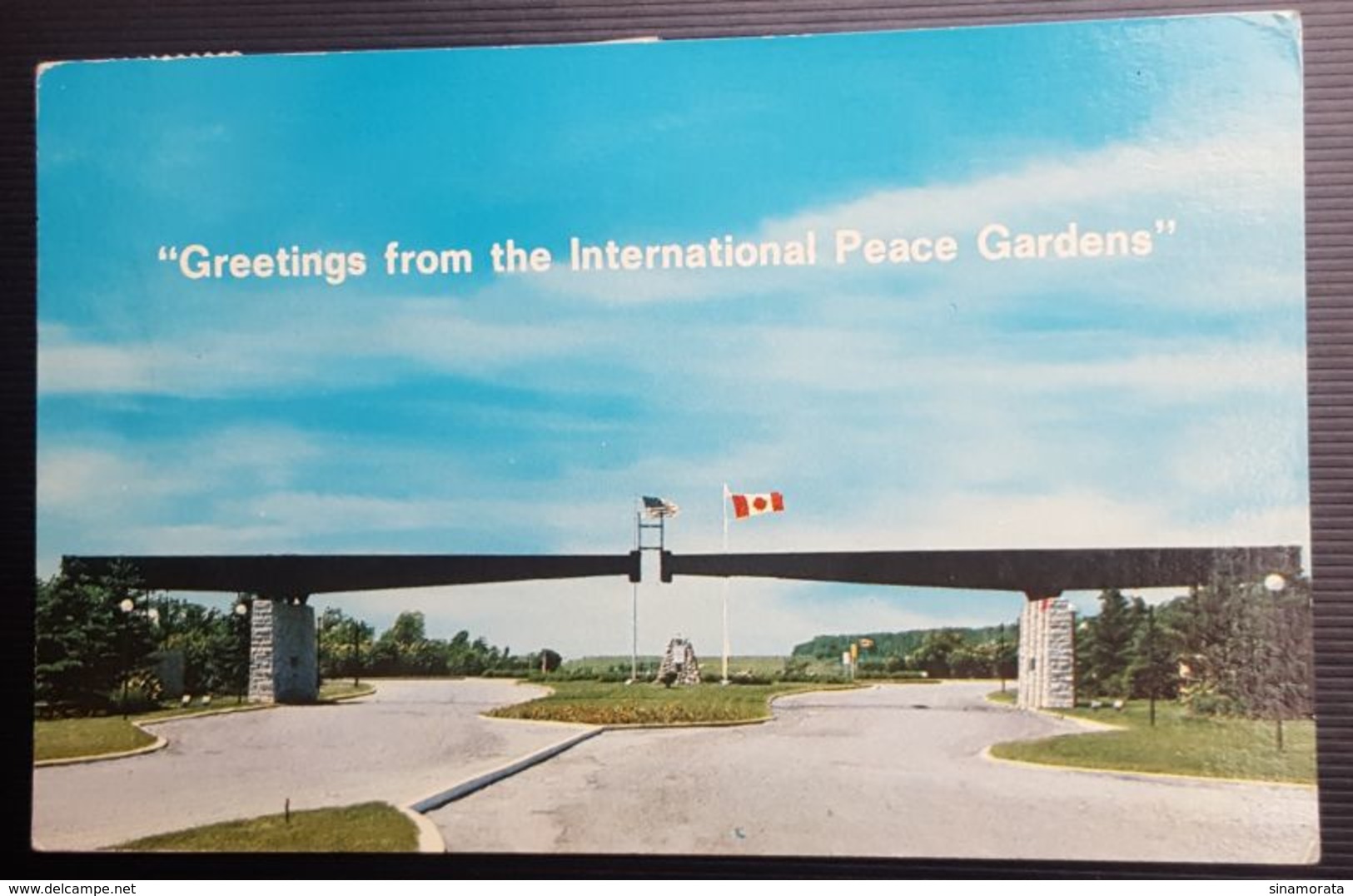 Canada - Entrance Gates To The Peace Gardens. Boissevain, Manitoba - Andere & Zonder Classificatie