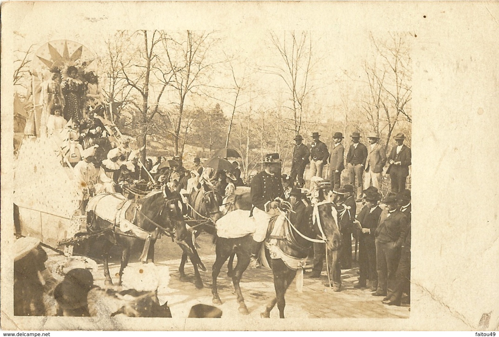 Carte Postale  Photo  -  A Identifier     Chars - Fête 5 - A Identifier