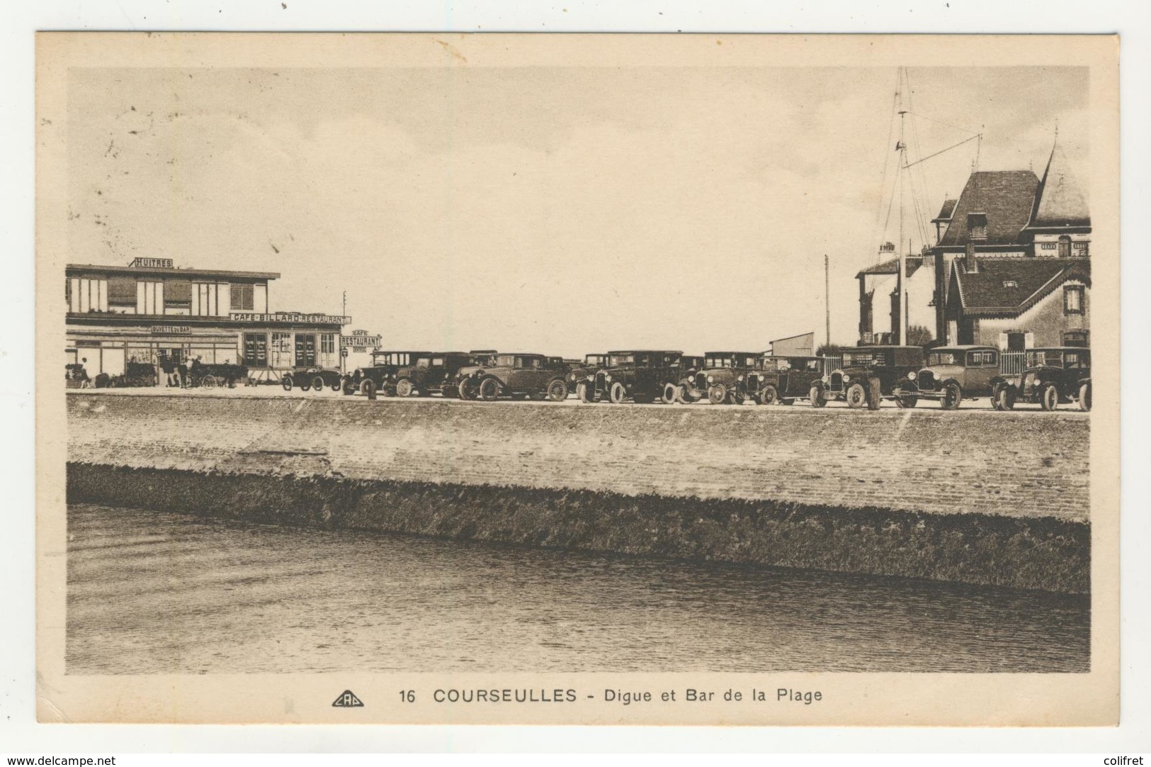 14 - Courseulles - Digue Et Bar De La Plage - Courseulles-sur-Mer
