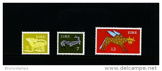 IRELAND/EIRE - 1974  SYMNBOLICAL  ANIMALS  SET  MINT NH - Nuovi