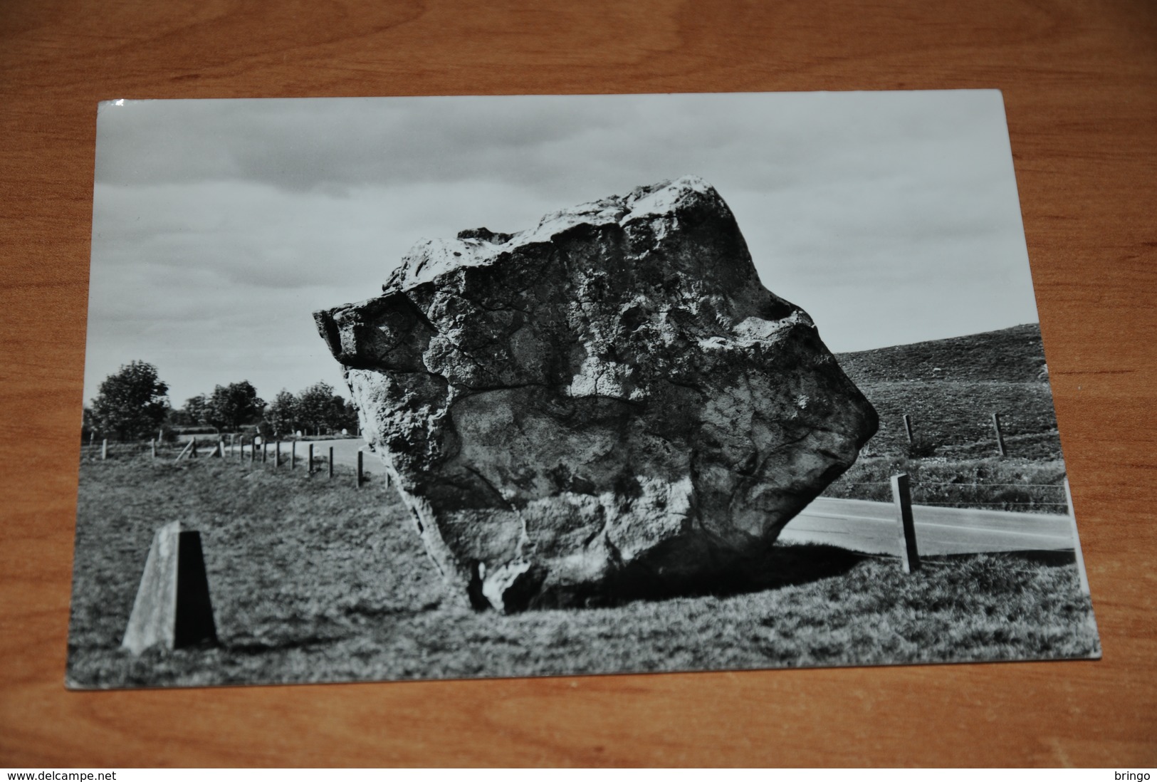 2531-           AVEBURY, WILTSHIRE, Stone At North Entrance - Otros & Sin Clasificación