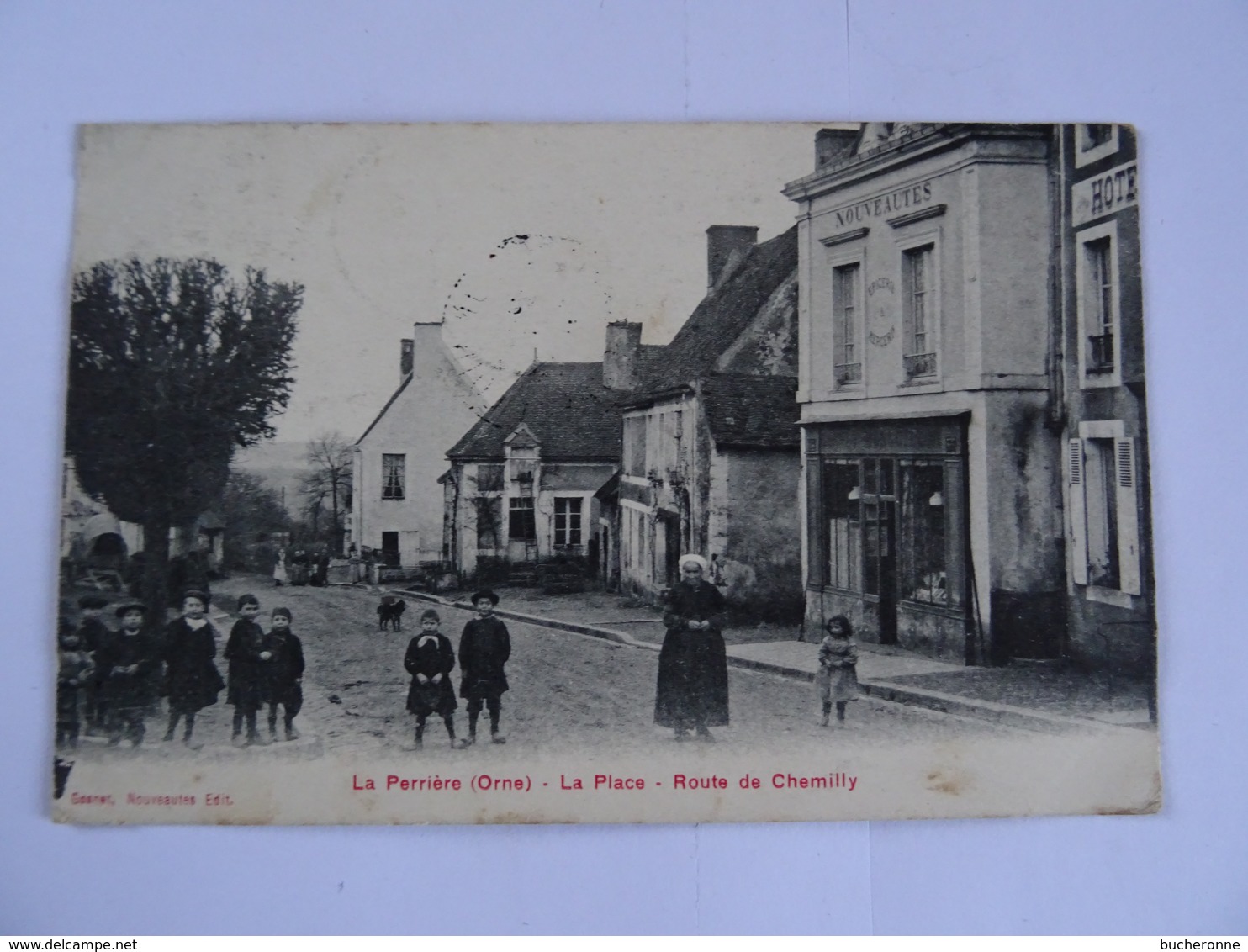 CPA  61  La Perrière La Place Route De Chemilly 1909   TBE - Other & Unclassified