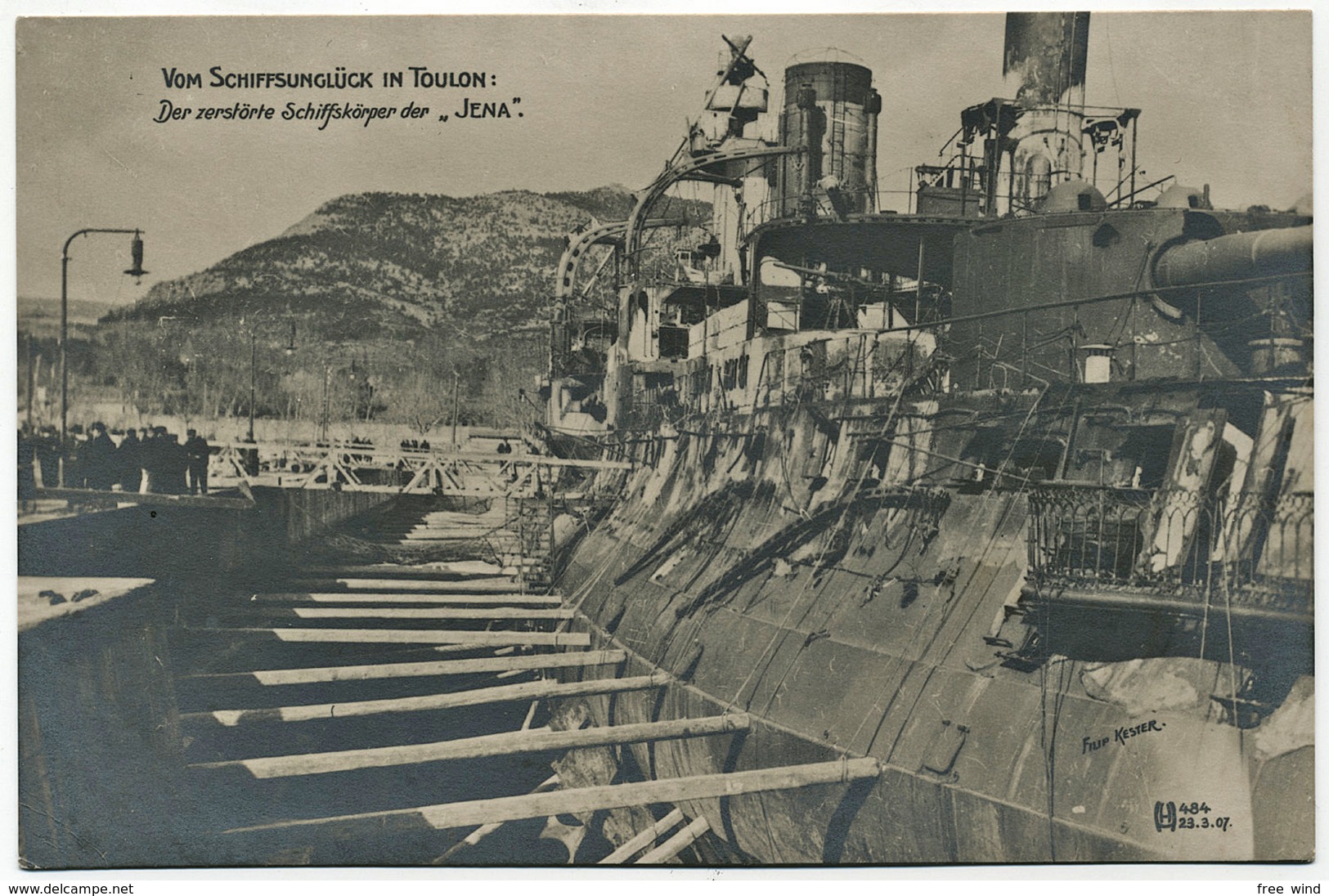 Marine Militaire Croiseur Cuirassé Kriegsschiff Warship Iena France Navy Battleship Dry-dock Toulon After Her Magazine - Guerra