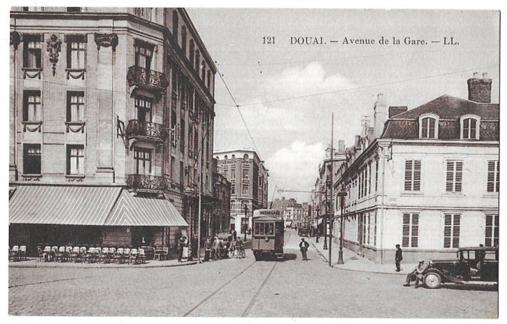 Douai Tramway Place De La Gare - Douai