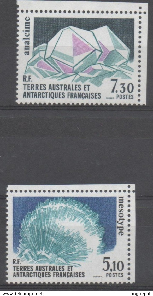 TERRES AUSTRALES ET ANTARCTIQUES FSES - Minéraux : Mésotype, Amalcime - Minéral - Géologie - - Neufs