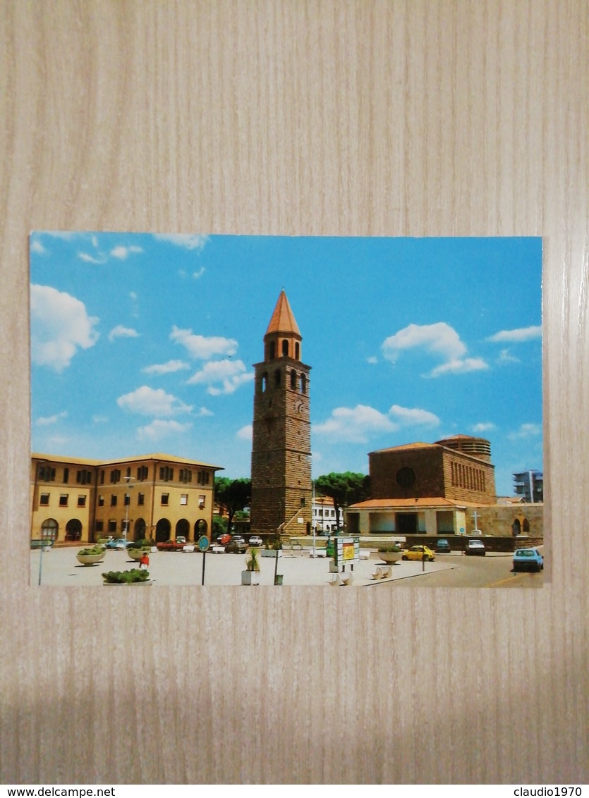 Cartolina- Carbonia- Piazza Roma- Viaggiata Per Bergamo - Carbonia