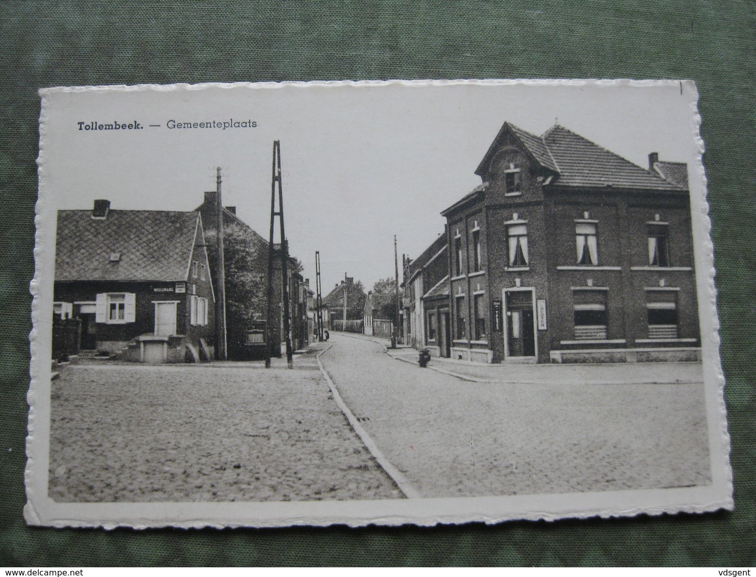 TOLLEMBEEK - GEMEENTEPLAATS - Galmaarden