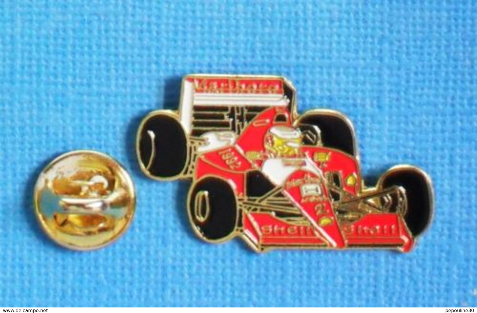 1 PIN'S //  ** FORMULE 1 / FERRARI 641 / PILOTE ALAIN PROST / 1992 ** . (G.L)