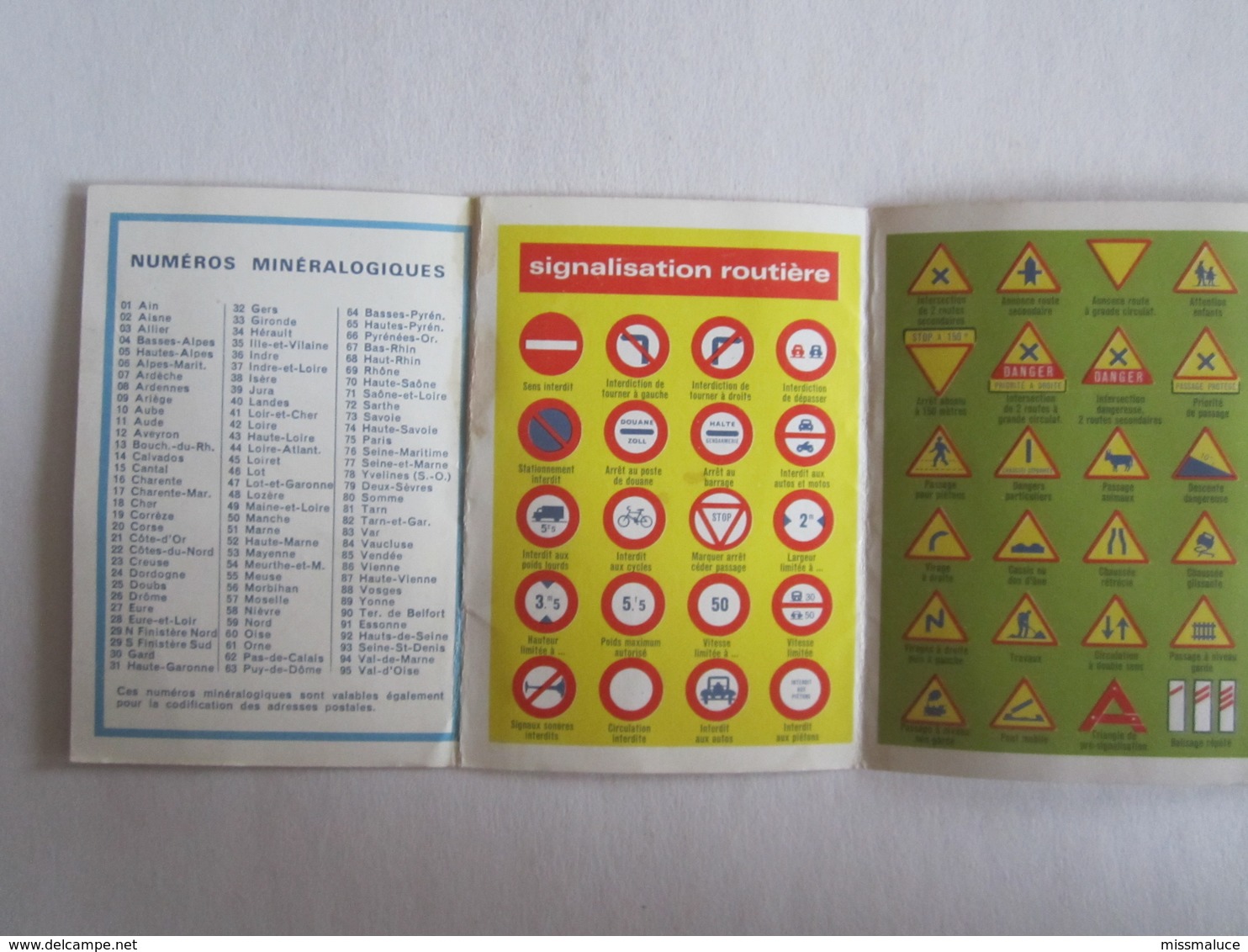 Petit Calendrier Automobile Signalisation Routière Laiterie De Lagrèze Lait Beurres Fromages Saint Martial De Nabirat - Petit Format : 1961-70