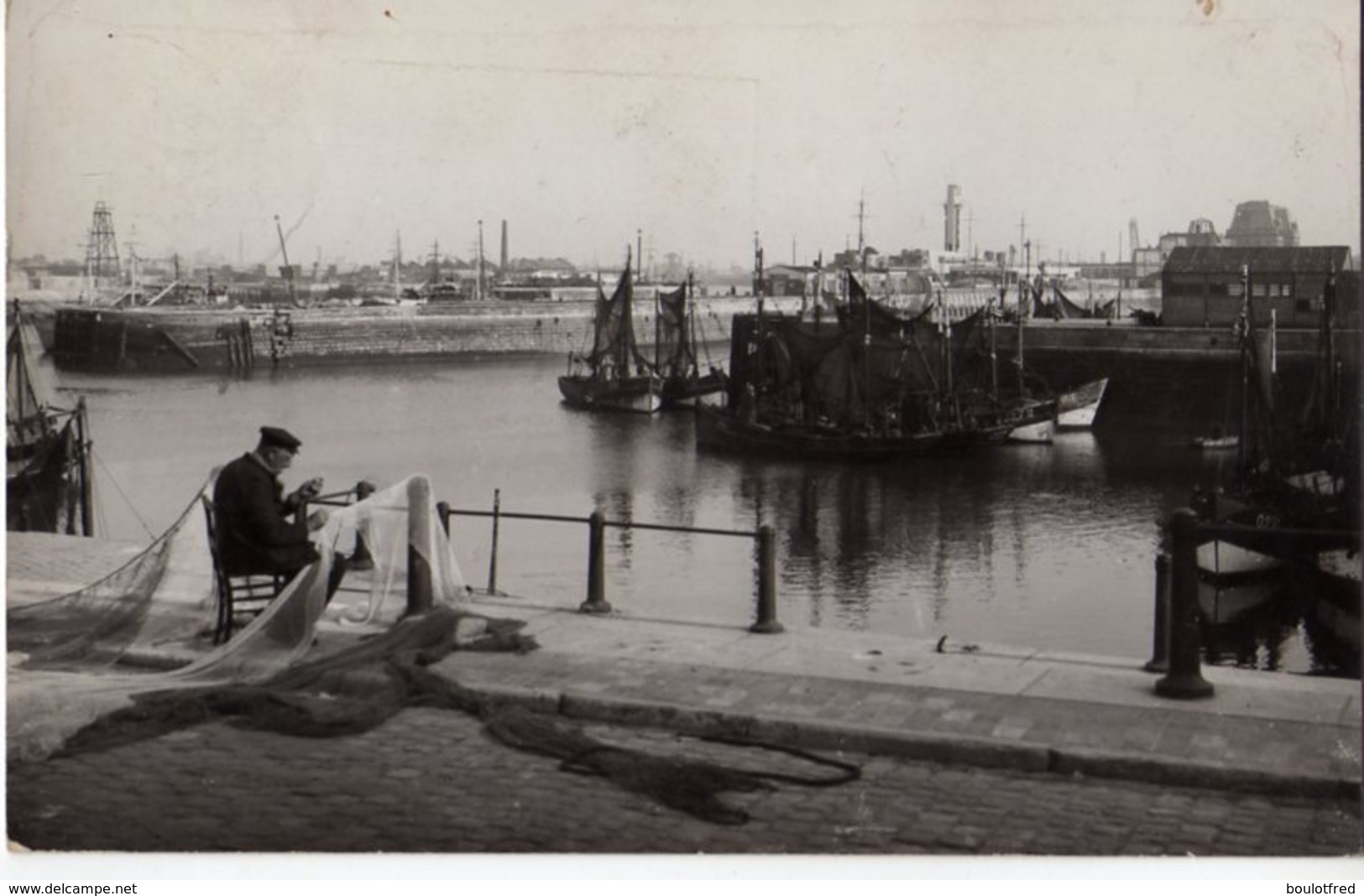 Ostende - Oostende -  Port De Pêcheurs - Barques De Pêche - La Mer Un Jour De Tempête 1913 - Oostende