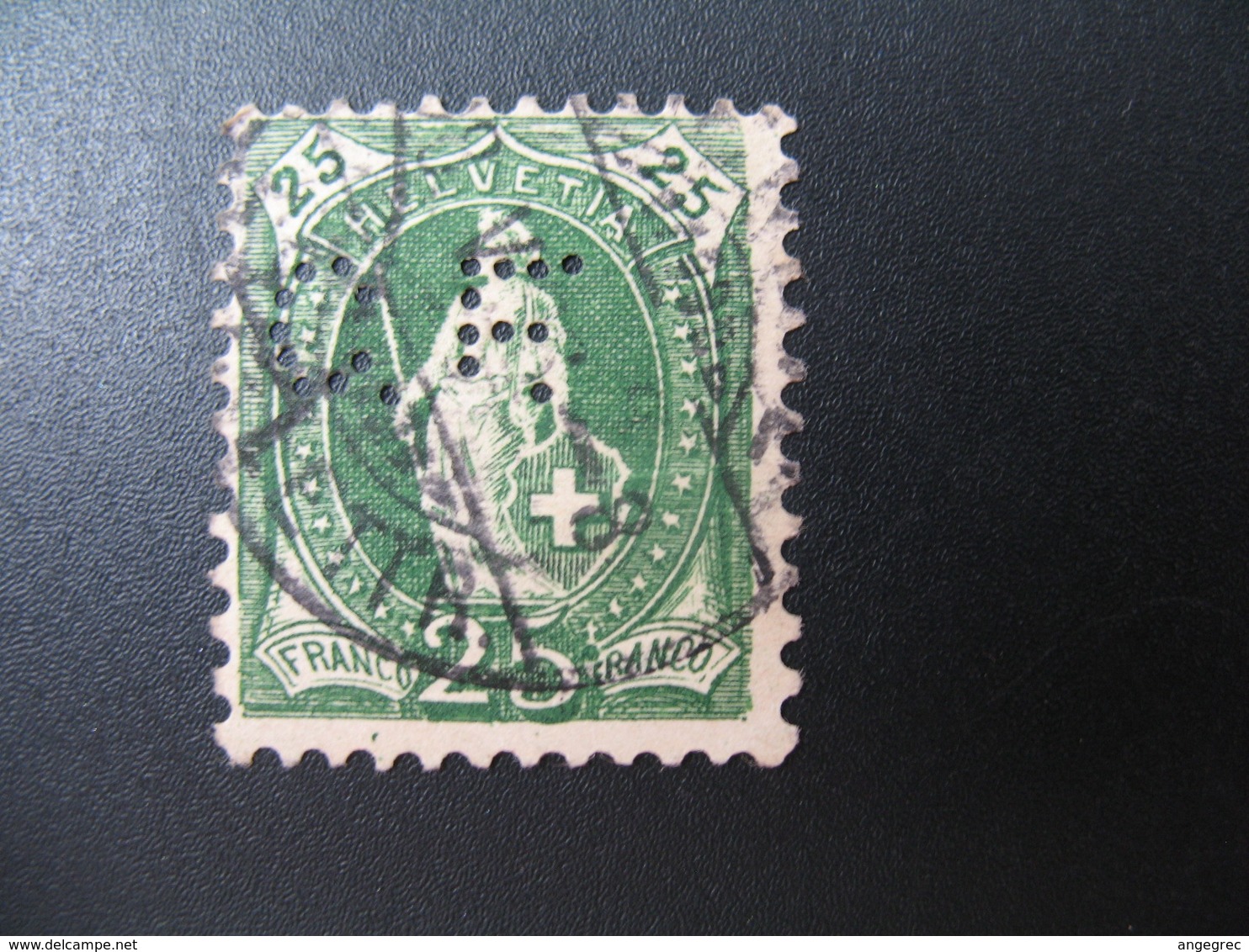 Perforé  Perfin  Suisse  à Voir ;   Perforation    CF     Ref   C 20 - Perforadas