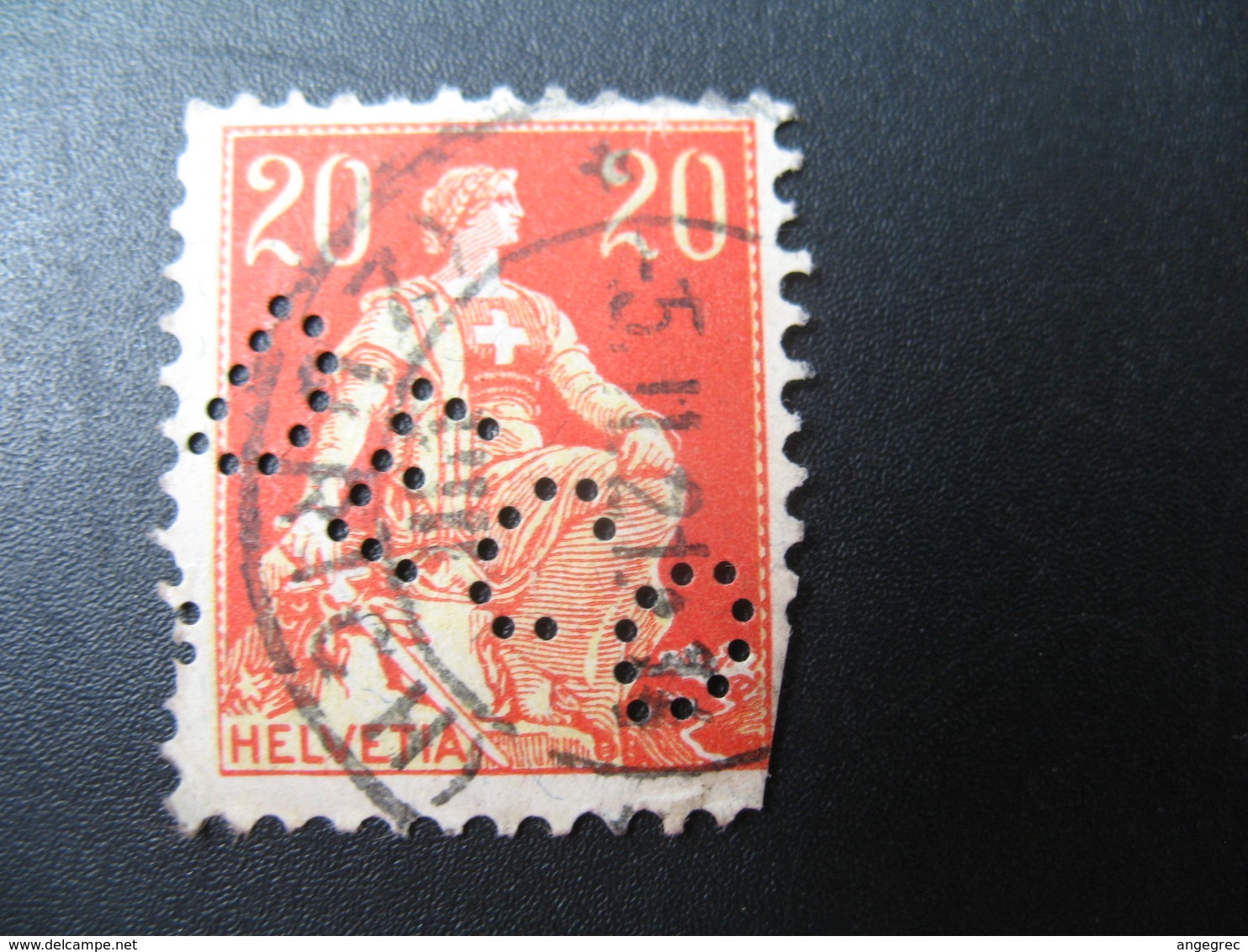 Perforé  Perfin  Suisse  à Voir ;   Perforation    DECO    Ref   D 13 - Gezähnt (perforiert)