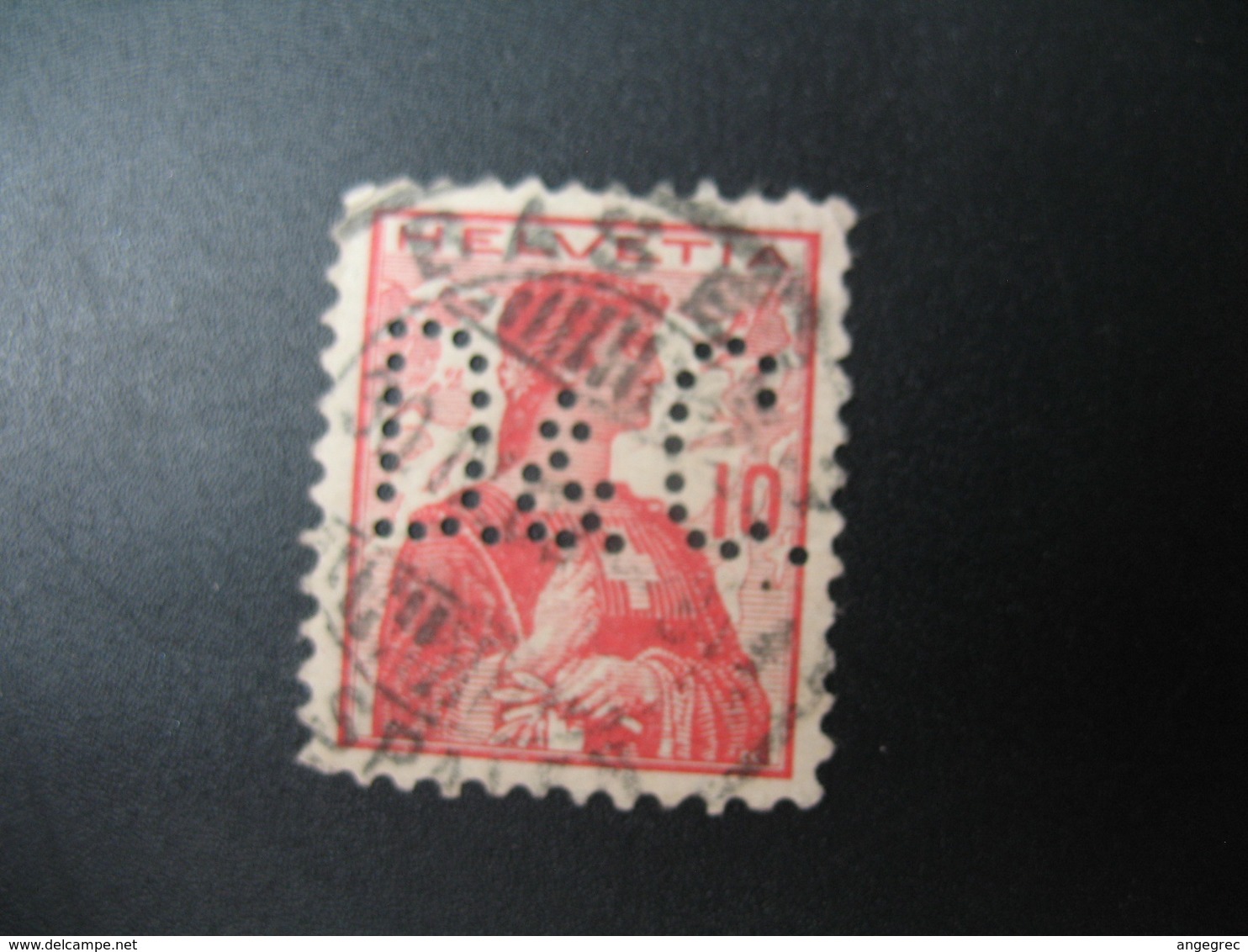 Perforé  Perfin  Suisse  à Voir ;   Perforation    D&C    Ref   D 17 - Perforadas