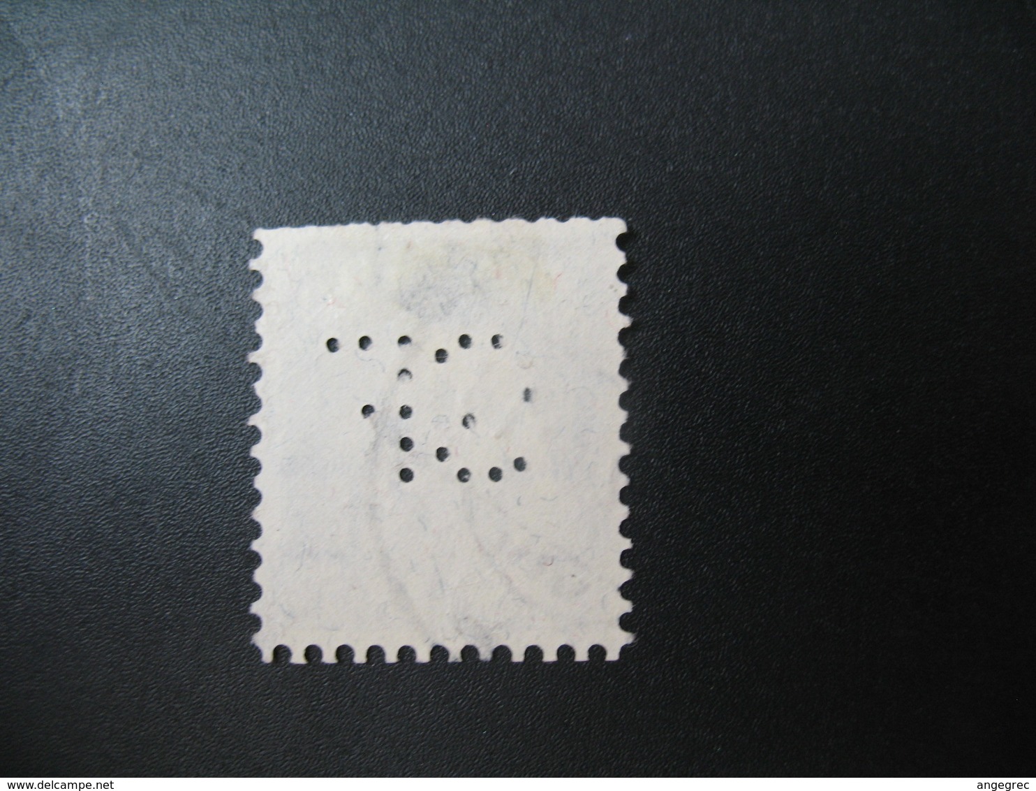 Perforé  Perfin  Suisse  à Voir ;   Perforation   GF    Ref  G 16 - Perfins