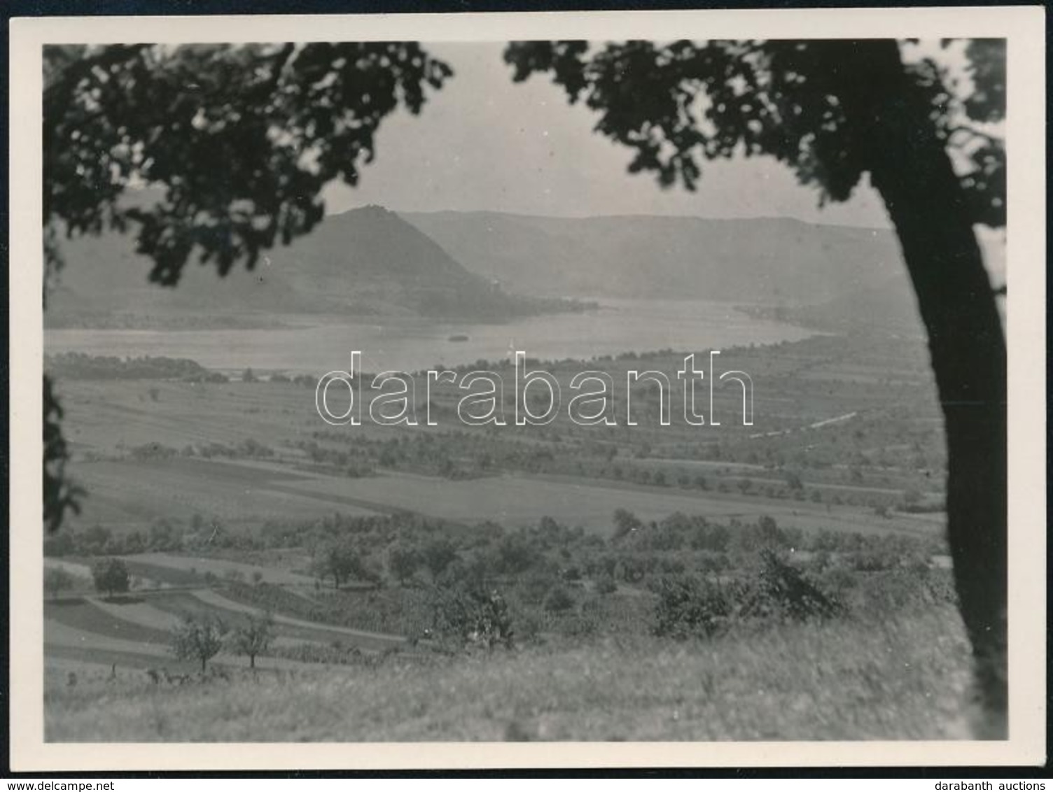 Cca 1936 Kinszki Imre (1901-1945) Budapesti Fotóművész Jelzés Nélküli, Vintage Fotója (Látkép A Dunakanyarról), 6x8,3 Cm - Sonstige & Ohne Zuordnung