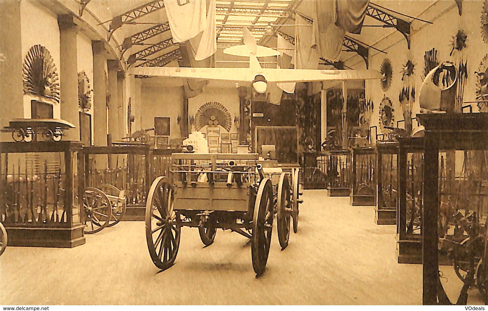 CPA - Belgique - Brussels - Bruxelles - Musée Royal De L'Armée - Département Technique - Musées