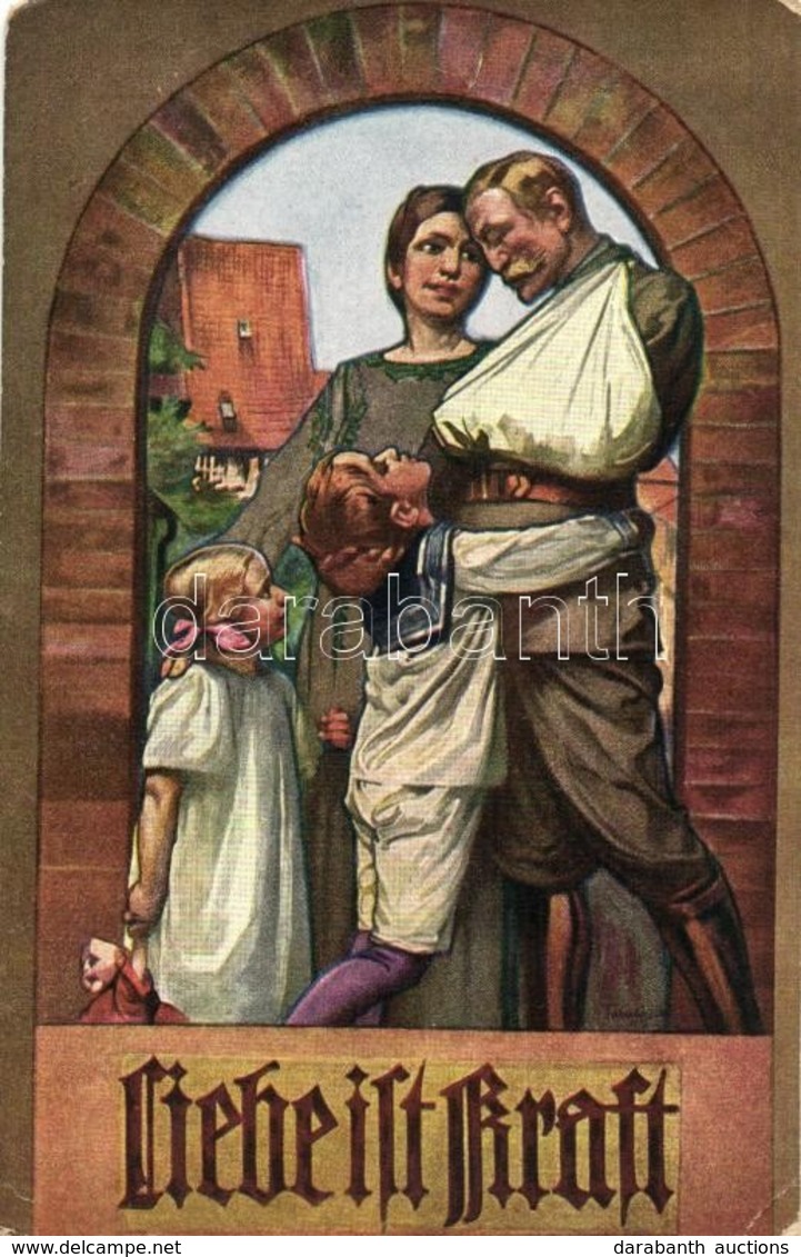 ** T2/T3 WWI German Injured Soldier With His Family S: Fahrenkrog (EK) - Ohne Zuordnung