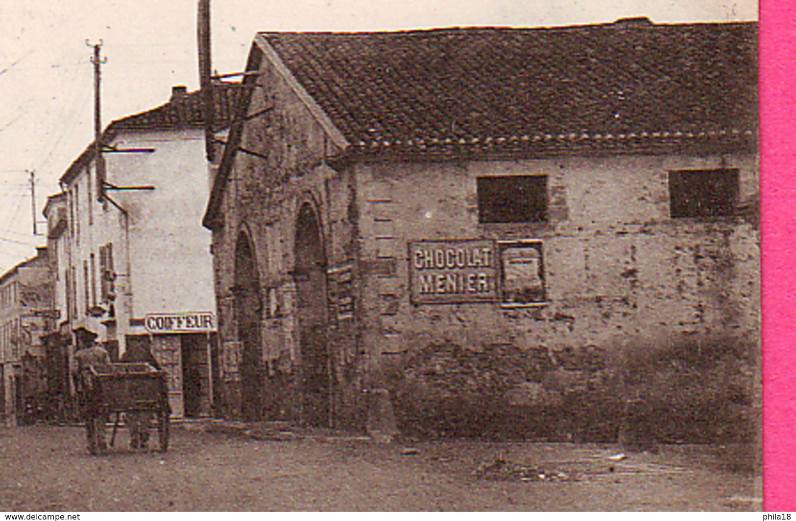 CHANTONNAY LA GRANDE RUE AU CARREFOUR DES HALLES PAPETERIE JOUETS ENFANTS  COIFFEUR CP NEUVE ET ANIMEE - - Chantonnay