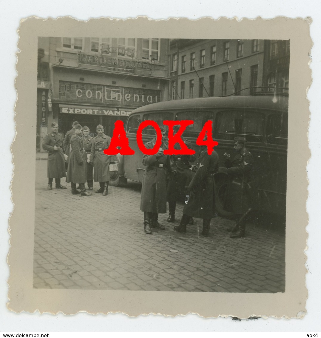 HASSELT Grote Markt Duitse Bezetting 1940 Flandern Limburg Luftwaffe Cine Eden Hotel Pax Continental Two Wolfs Cafe Bier - Guerre, Militaire