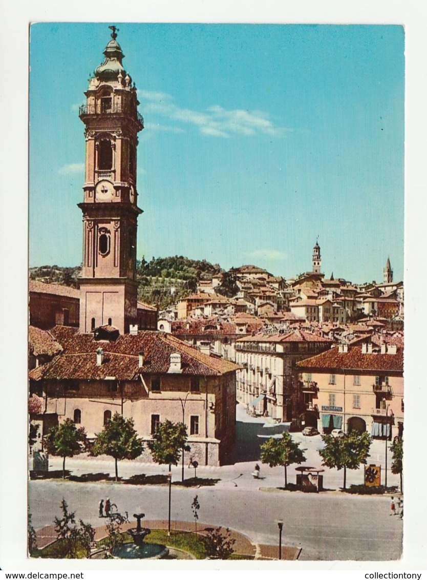 Cuneo - Saluzzo - Piazza Garibaldi E Scorcio Panoramico - Formato Grande - Colore  Non Viaggiata - Cuneo