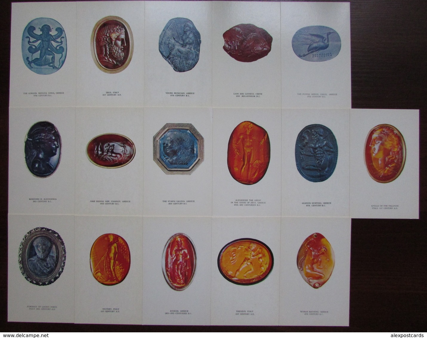 ANTIQUE INTAGLIOS In THE HERMITAGE MUSEUM. Set Of 16 Postcards In Folder. USSR 1977 - Antiquité