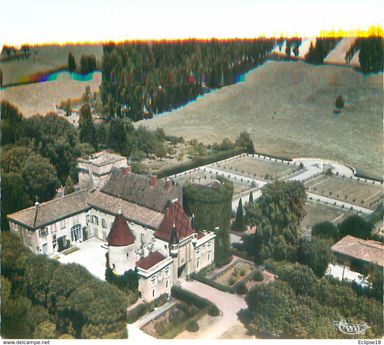 Creches Sur Saone - Chateau De Chaintré - Vue Aérienne  U 1757 - Other & Unclassified