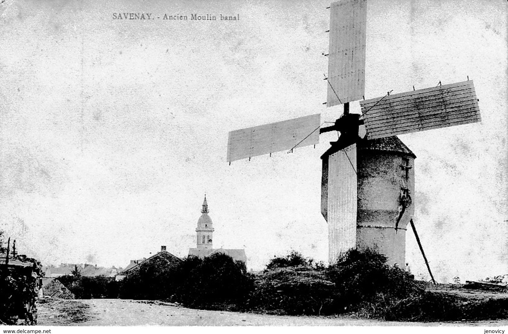 SAVENAY ANCIEN MOULIN BANAL    REF 63037 - Moulins à Vent