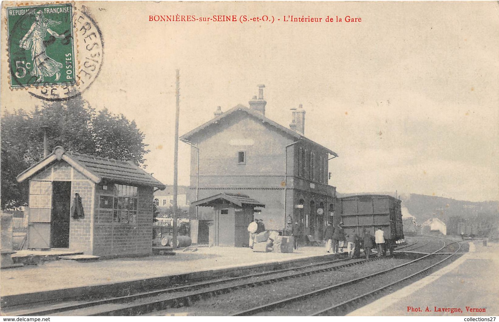 78-BONNIERES-SUR-SEINE-L'INTERIEUR DE LA GARE - Bonnieres Sur Seine