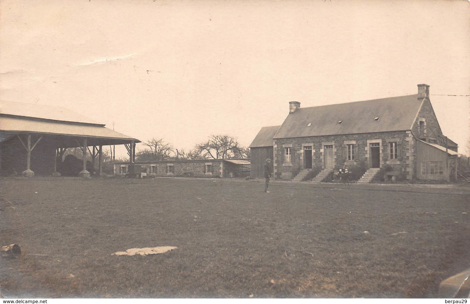 LANNION  -  Usine Du FORLACH  ( Carte Photo De1932 )texte Au Verso - Lannion